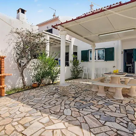 Great House By The Σπίτι διακοπών